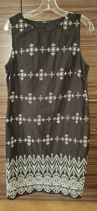 Сукня,сукомка  (машинна вишивка)