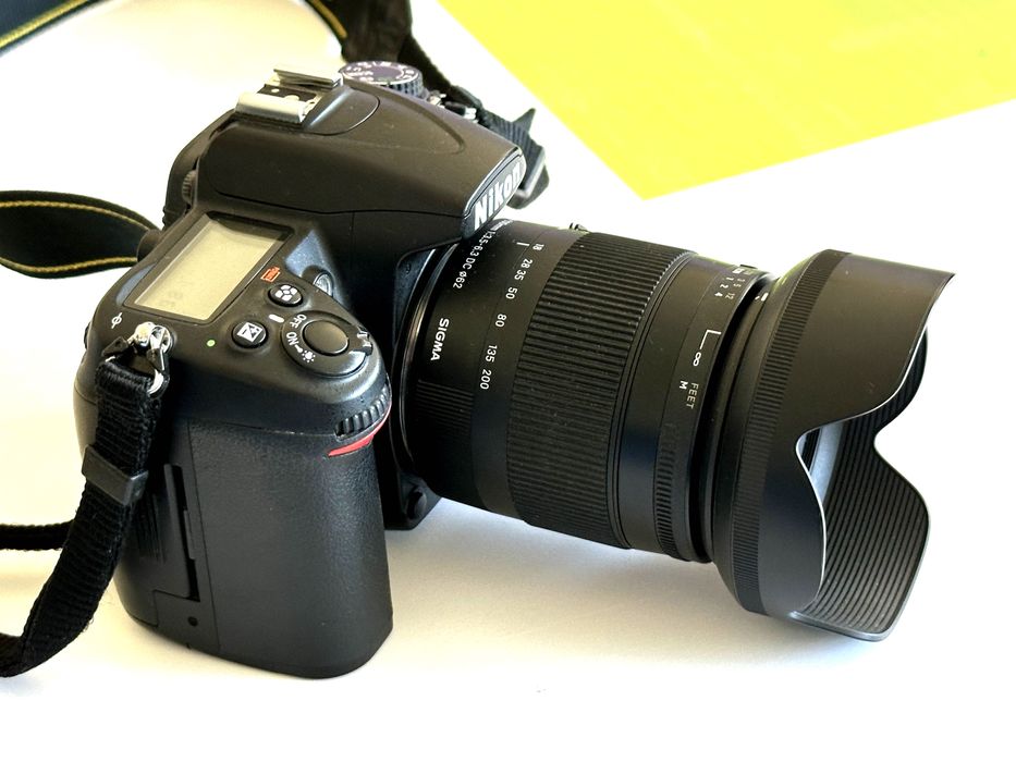 Nikon D7000 + Lente Sigma 18-200mm