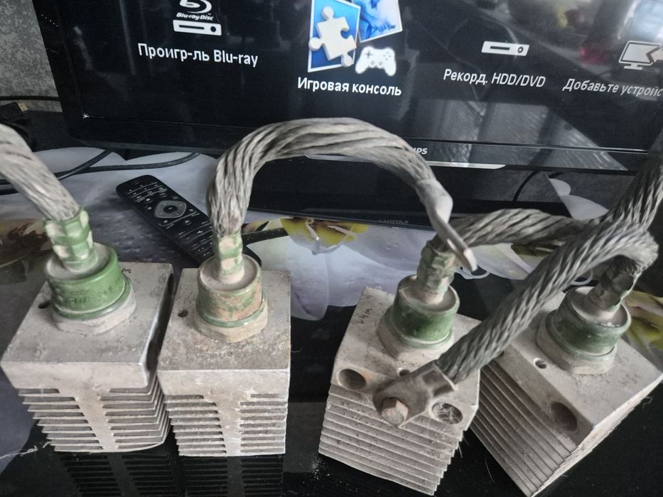 Продам диоды,тиристоры силовые