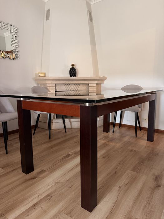 Mesa de sala de jantar