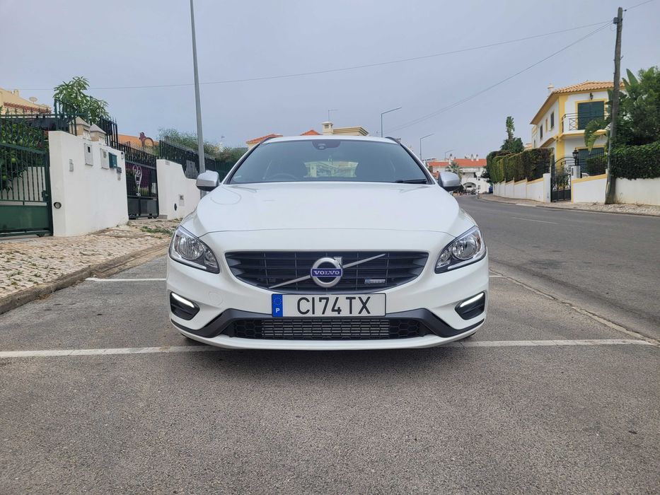 Volvo V60 I D5 2.4 215cv R-Design, 130.320km. Manutenção feita por mecânico qualificado, peças com faturas. Em uso diário. Caixa/direção com desgaste.
