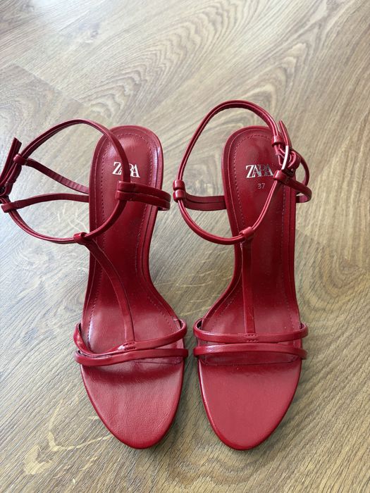 Sandalias Zara 37