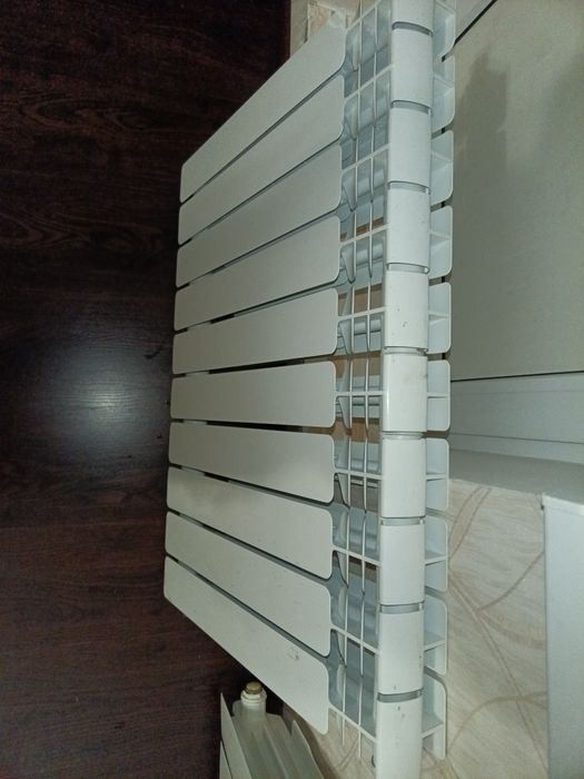 Радиатор отопления биметалл. Б/У .