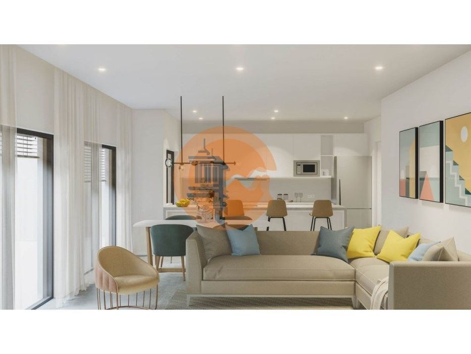 Novo no Mercado: T3 com Garagem em Moncarapacho!