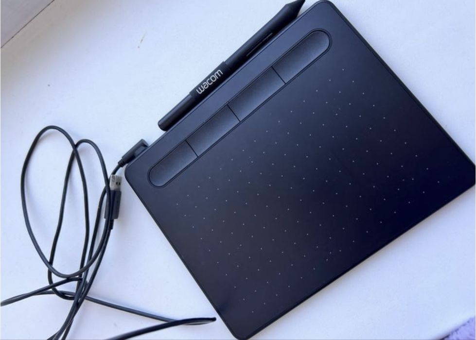 Графічний планшет wacom intuos s