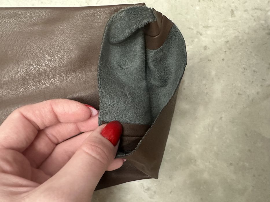 Spodnie z eko skóry