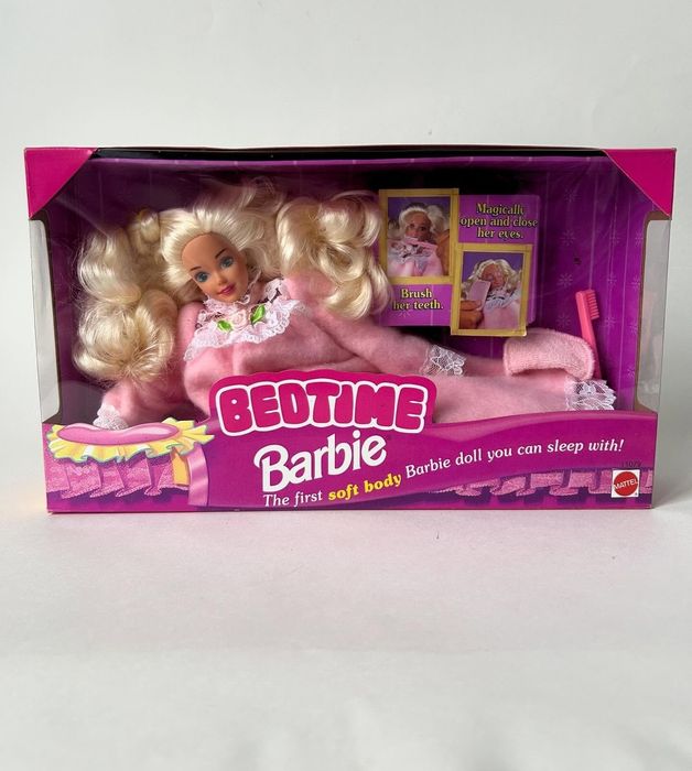 Вінтажна лялька Barbie Bedtime Barbie у коробці