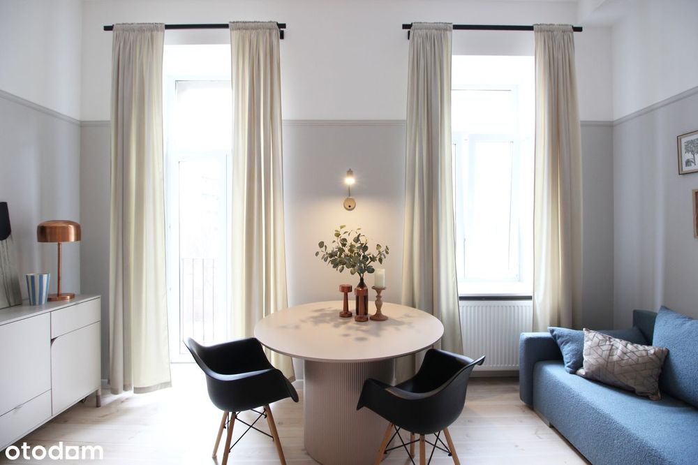 Świeżo wykończone, kamienica po remoncie. Klimatyzacja