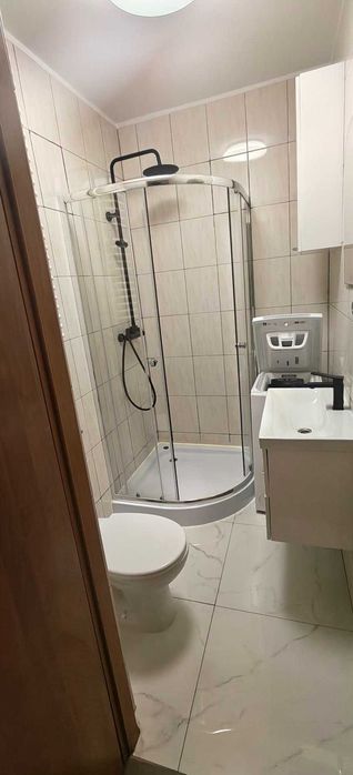 Apartament z aneksem i łazienką