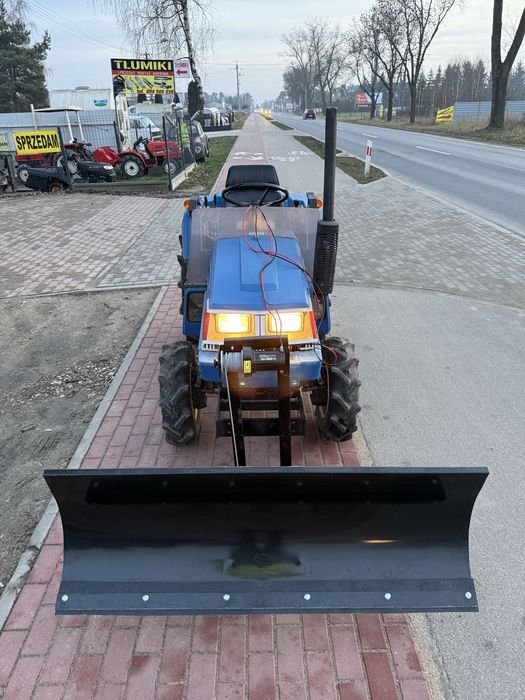 Traktorek japoński iseki landhope 170 4x4 plug do śniegu