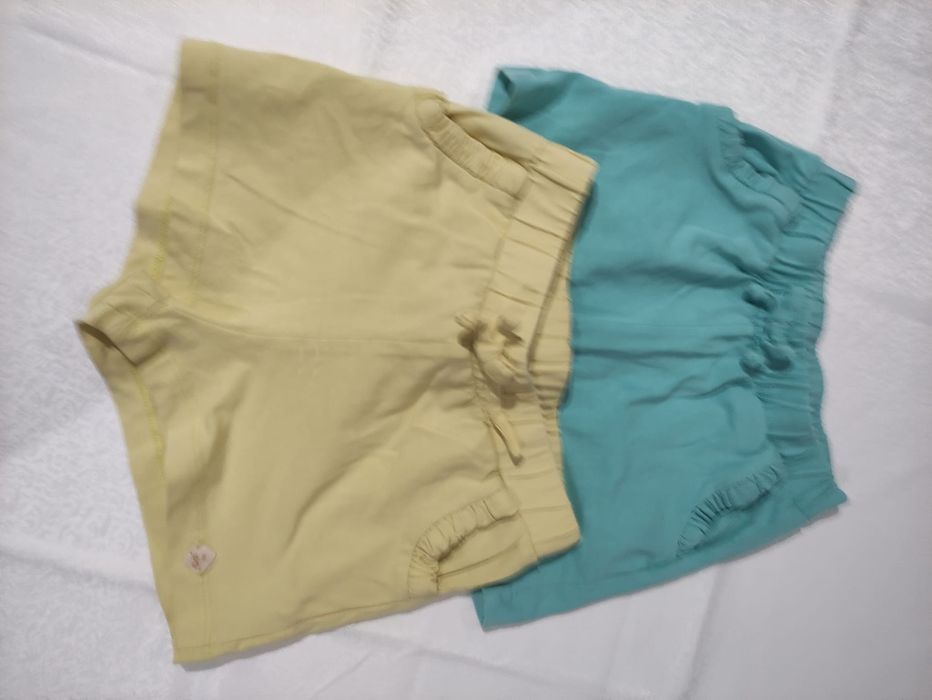 Par de calções para menina