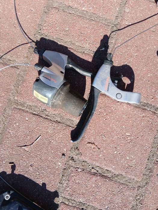 Komplet hamulców rowerowych plus manetka shimano nexus 8. Zintegrowane hamulce