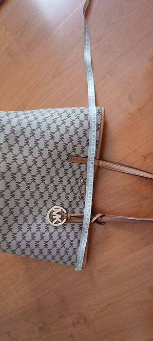 Mala Michael Kors