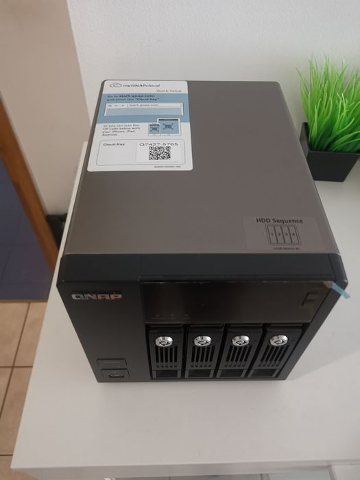 Serwer NAS QNAP TS-453 Pro + 2 x DYSK WD WD30EFRX 3TB WD Red 64MB