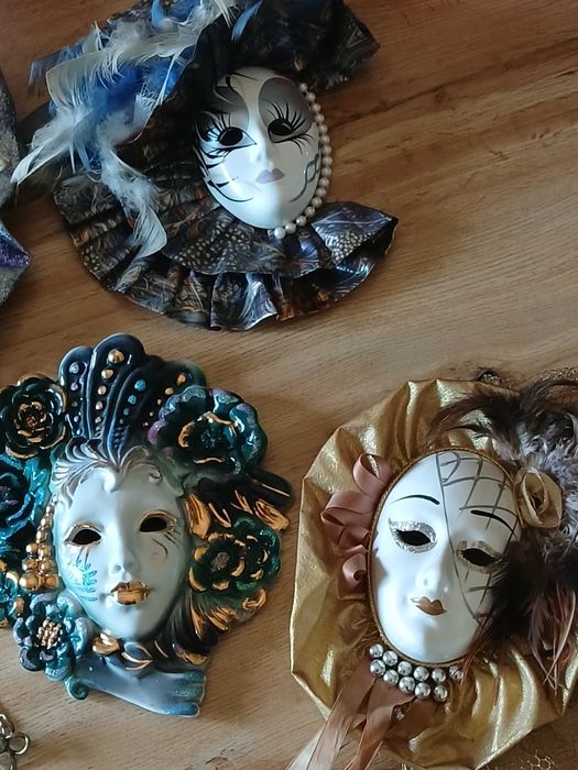 4 mascaras para pendurar, decoração