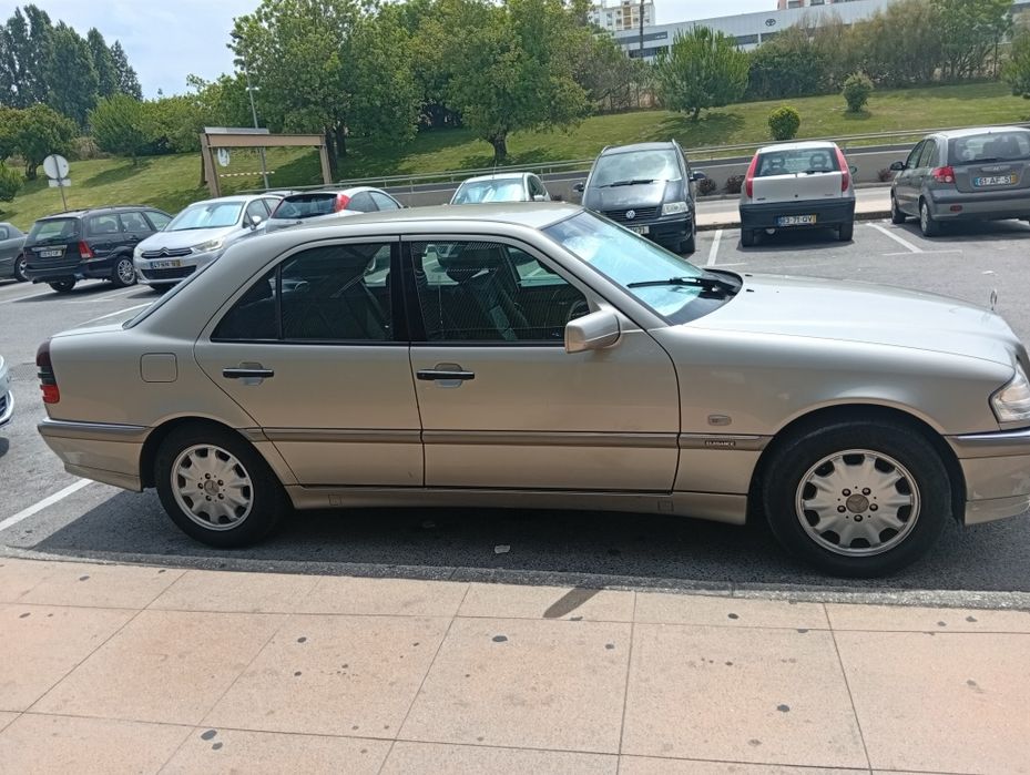Mercedes Benz c180 elegance