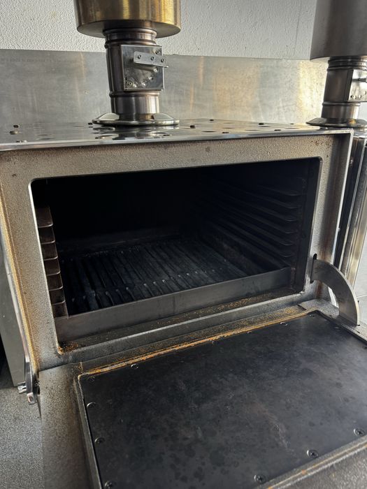 Forno Josper com 6 meses de uso, 2 unidades. E perfeitas condicoes