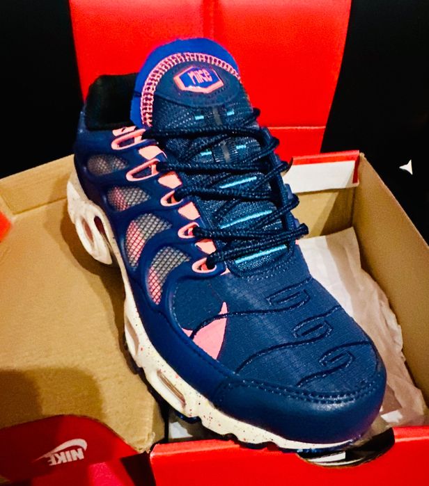 Vendo bota Nike air max nova