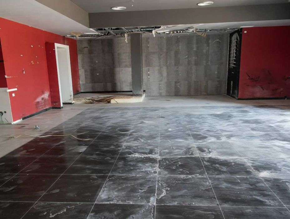 Pavilhão Comercial e Discoteca - Oportunidade de investimento em Aradas, Aveiro