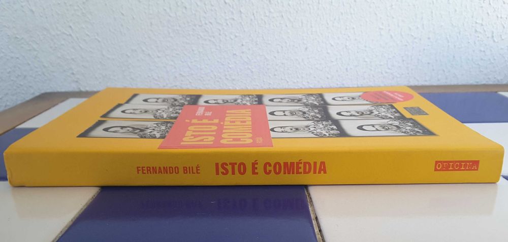 Livro "Isto É Comédia", de Fernando Bilé (Como NOVO!)