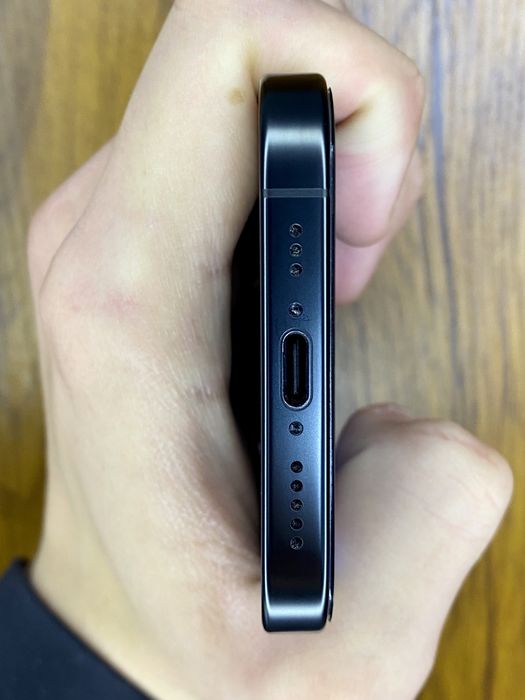 iPhone 16 Pro 256gb Black Titanium Neverlock. Гарантия!