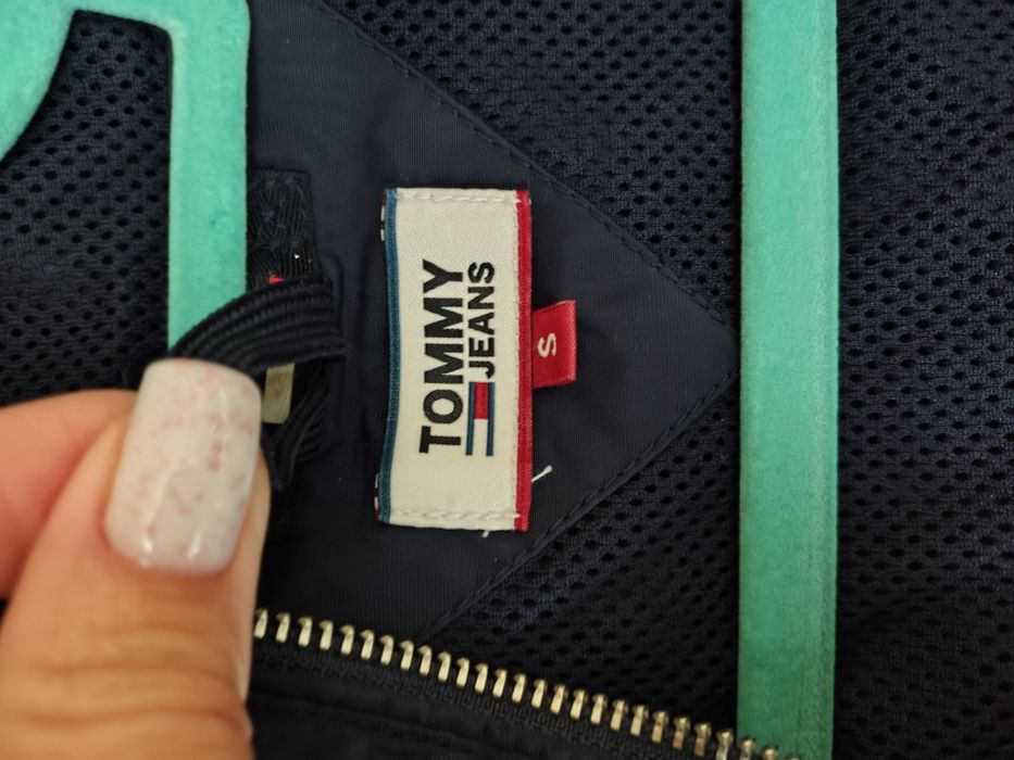 Жіноча вітрова фірмова розмір С