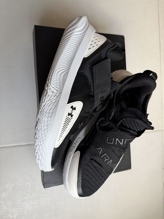 Кроссовки Under Armour flow futr x4