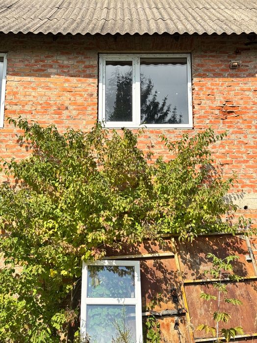 Ангари, цехи, промислові будівлі