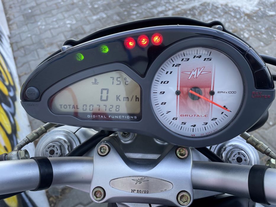 MV Augusta Brutale 910 RR Córsega moto 20/99