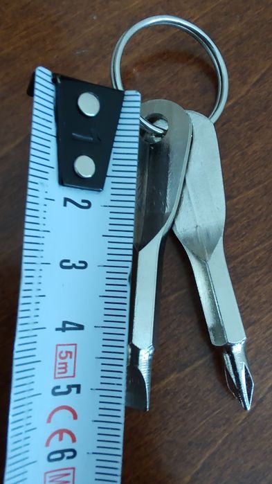 Інструмент викрутка мультитул отвертка EDC