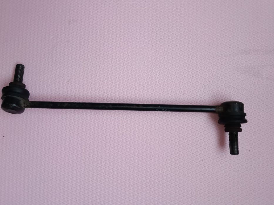 Стійка стабілізатора переднього ліва Nissan Qashqai J10 2007-2013