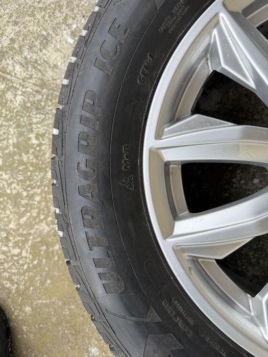 Шини всесезонні від ауді Q5