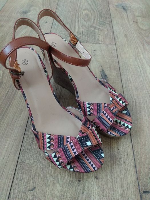 Nowe sandały na koturnie etno Boho vintage