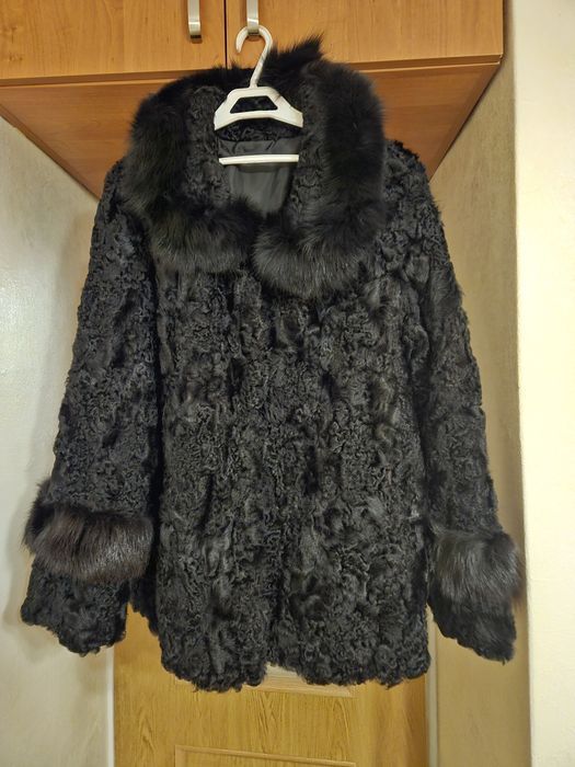 Naturalne futro karakuły L/XL