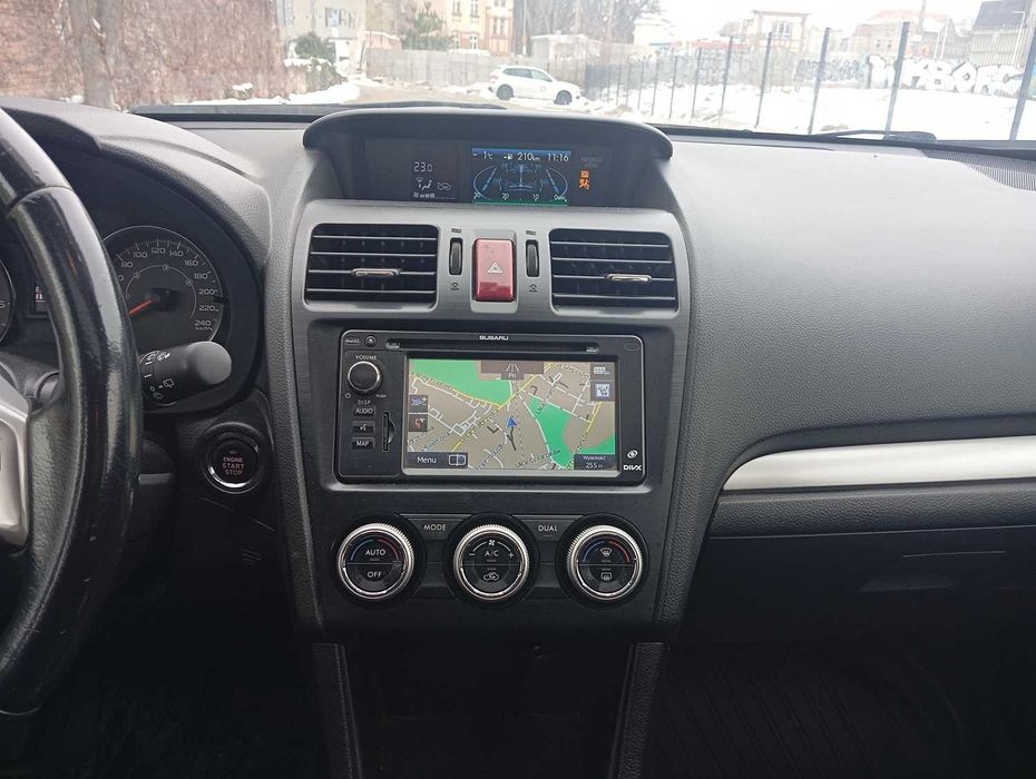 4x4 Xenon kamera navi keyless