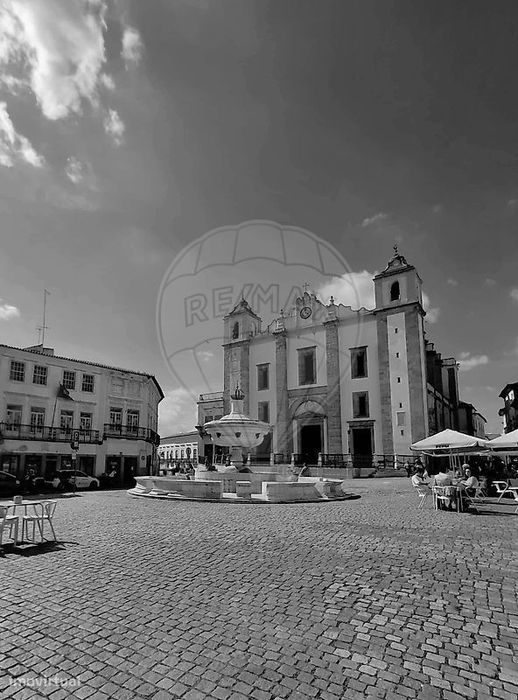 Moradia T2 para venda