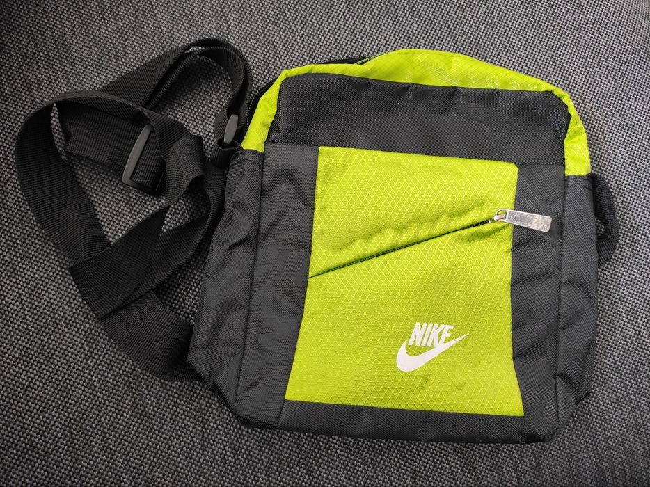 Nike crosbody bag