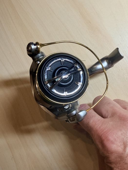 Катушка Shimano Twin Power 4000PG 9+1BB 4.4:1