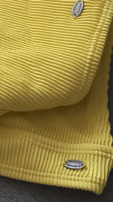 Bikini amarelo, como novo, Pull&Bear, colecção  Pacific Republic