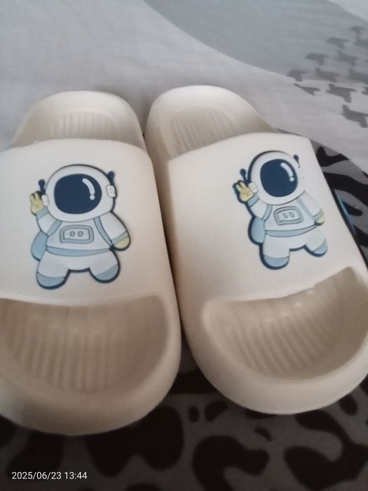 Chinelos criança n28/29