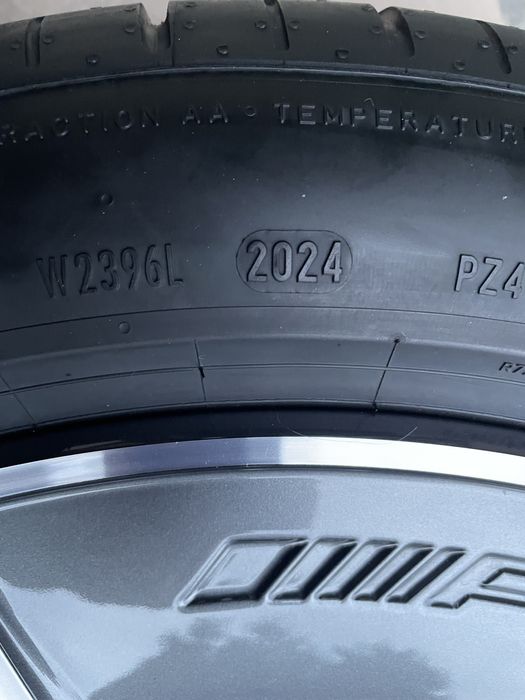 245/45 R19 + 275/40 R19 Pirelli PZero PZ4 * MO