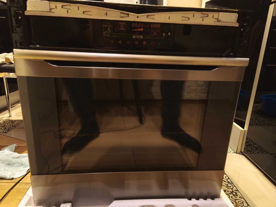 Духова шафа Electrolux