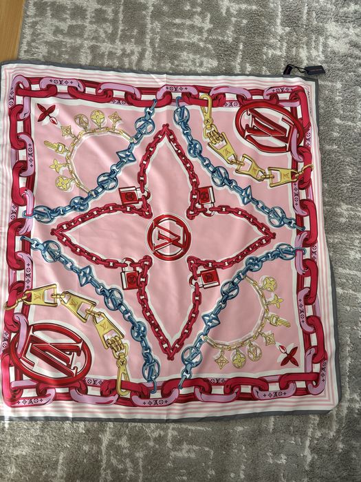 Chusta jedwabna Louis Vuitton