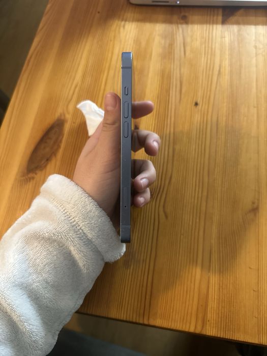 IPhone 14 256gb ( + capas)