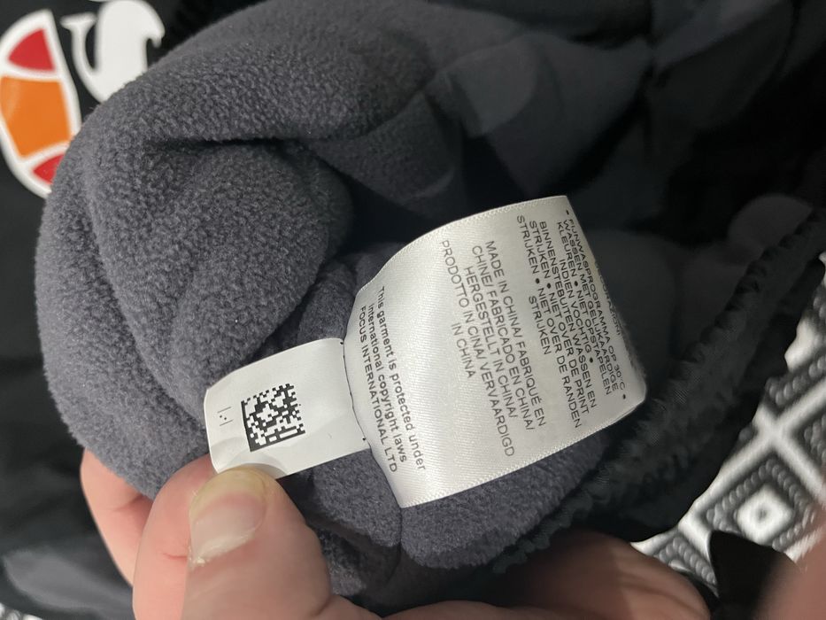 Nowa kurtka zimowa Ellesse S