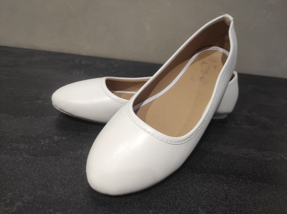 Чудові жіночі туфлі