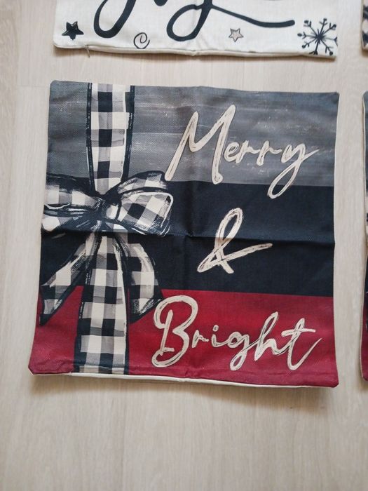 Świąteczne poszewki na poduszki / 4szt / 45cm x 45cm / nowe