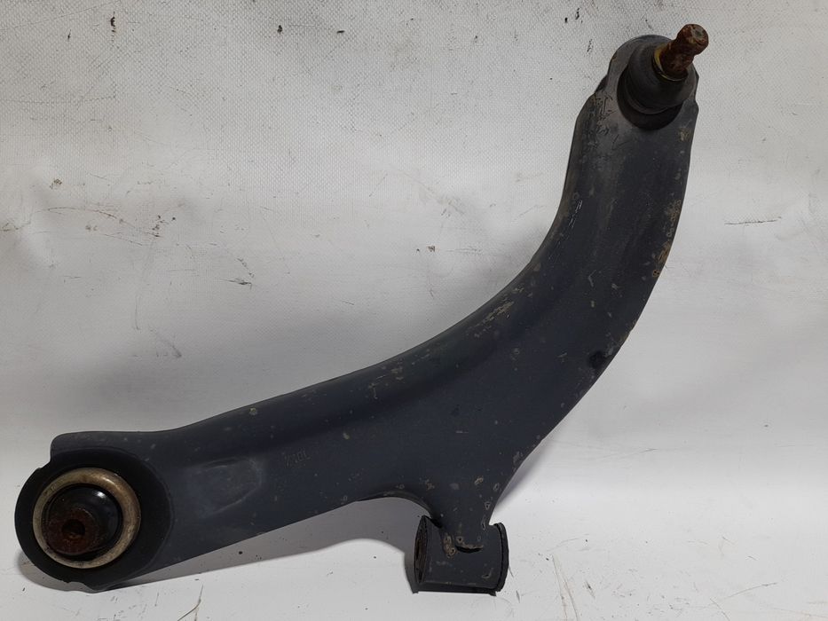 Braço de suspensão frente esquerdo RENAULT Clio III (BR0/1, CR0/1)