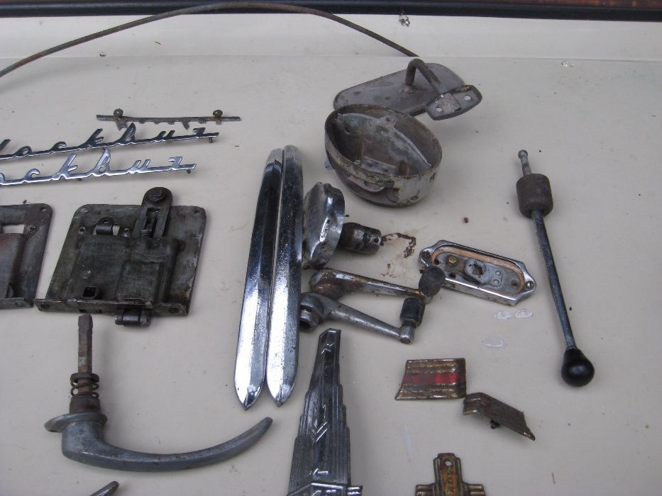 Ручки дверные  автомобиля Москвич-401.