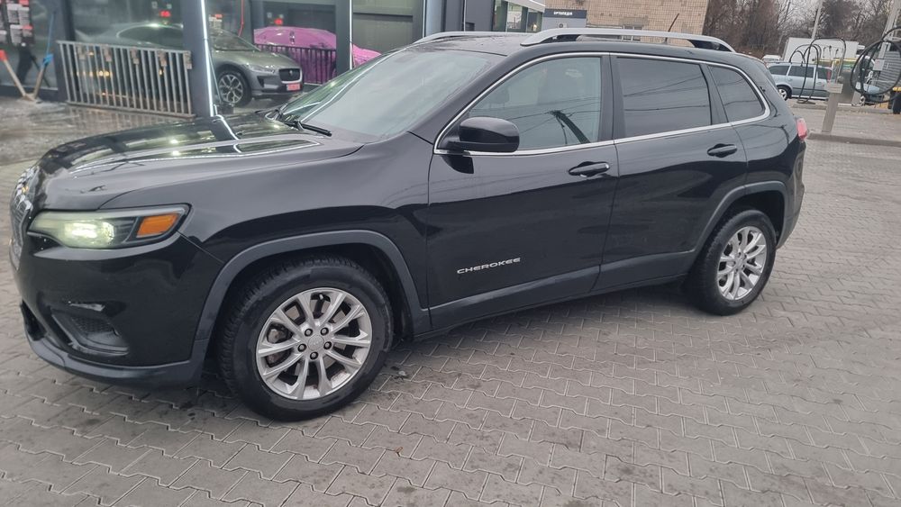 Jeep cherokee 2018 р.